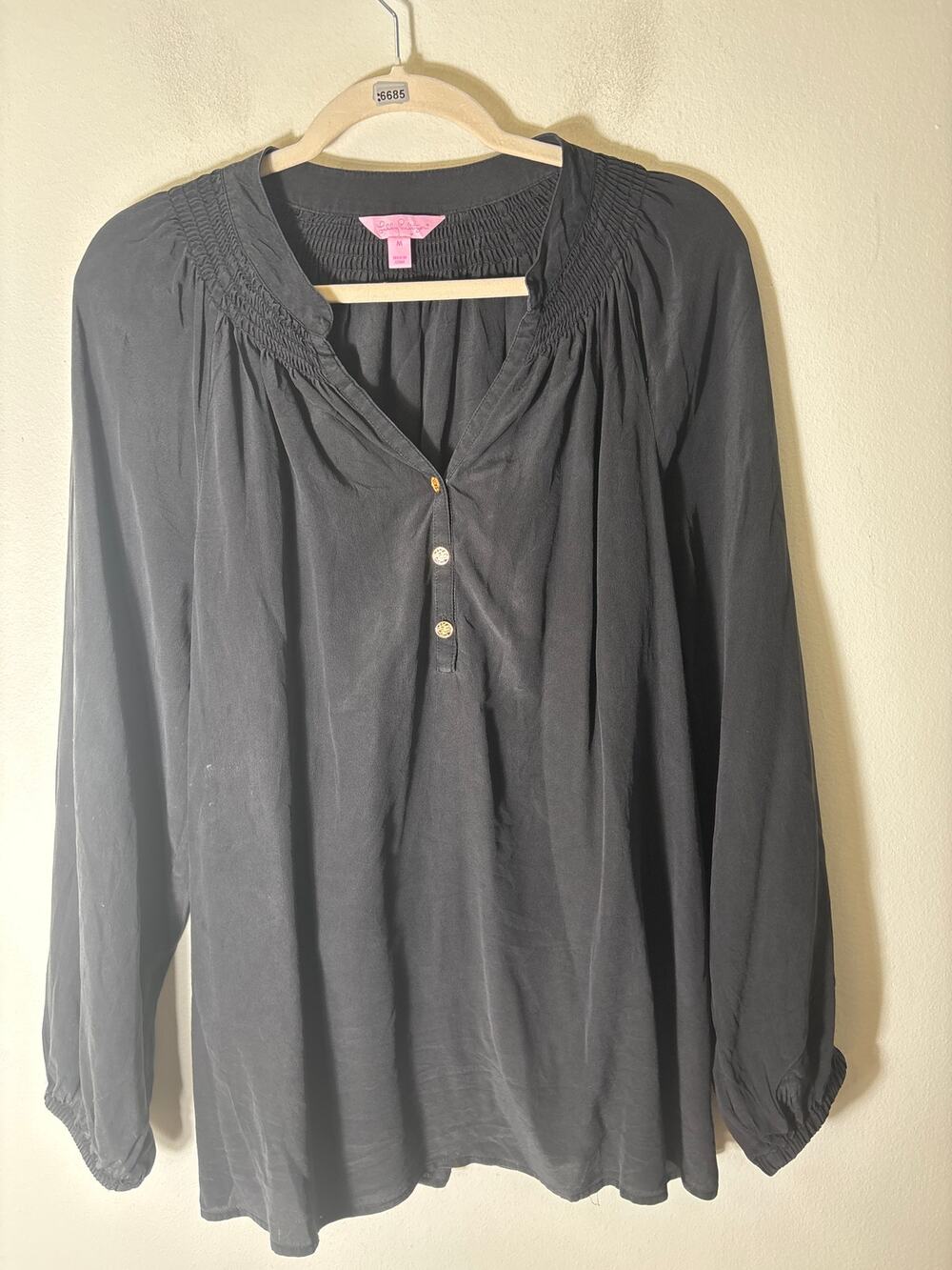 Lilly Pullitzer Black Smocked Neck Long Sleeve Blouse Sz M